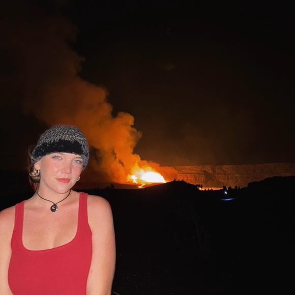 Meet your Posher, Rose ⏾ - Picture 3 of 7